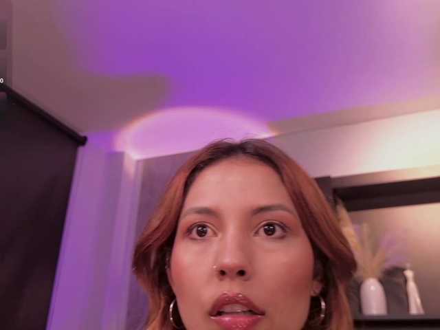 AmberColors's BongaCams show and profile