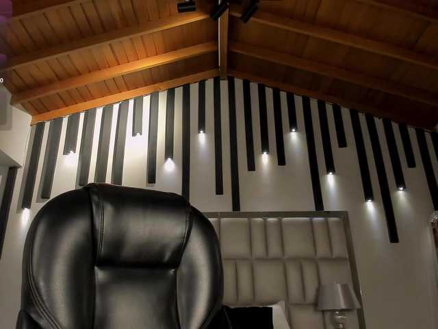 AmberColors's BongaCams show and profile