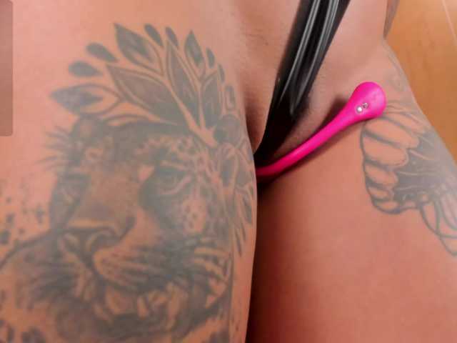 AmberColors's BongaCams show and profile