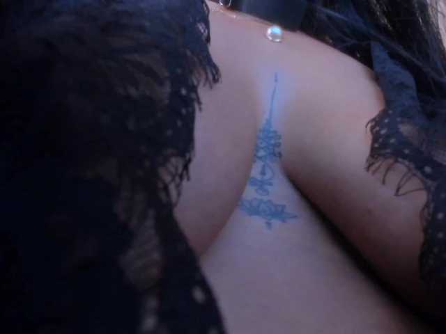 ScarlettBoss webcam