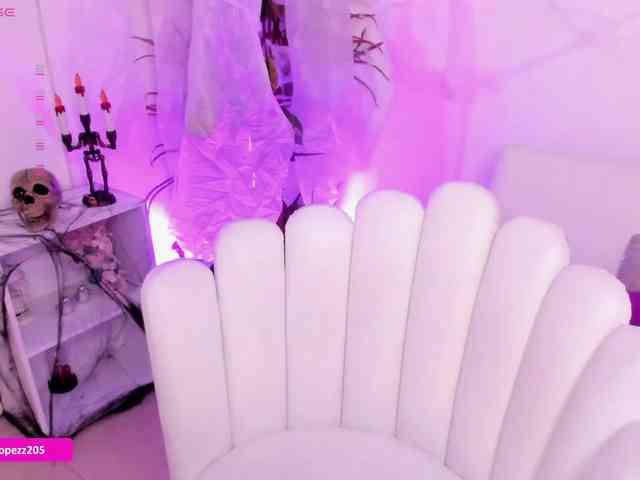 Emylopez webcam
