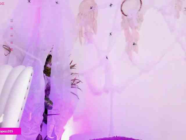 Emylopez webcam