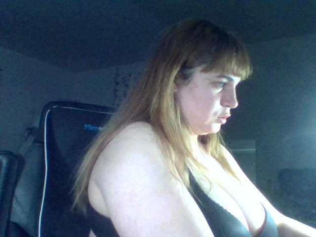 Busty Princess Leila (Bustyprincessleila)