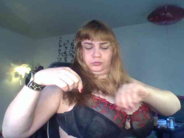 BustyPrincessLeila webcam