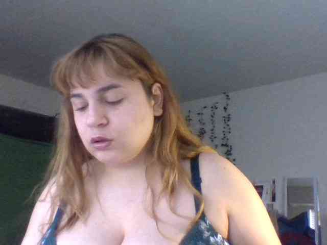 BustyPrincessLeila webcam