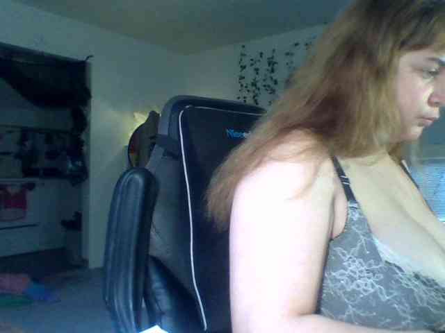 bustyprincessleila bustyprincessleila