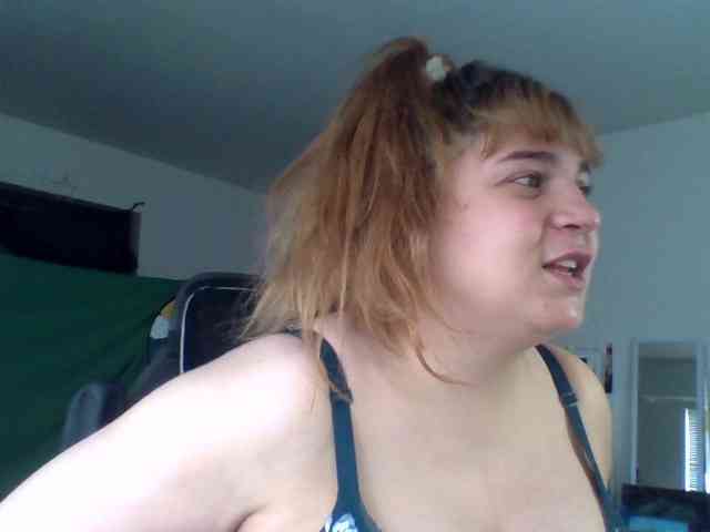 bustyprincesslei... Live Webcam on BongaCams