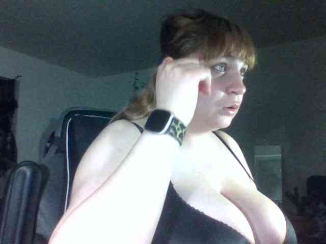 BustyPrincessLeila webcam