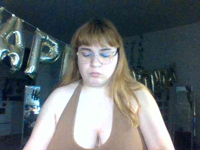 BustyPrincessLeila webcam