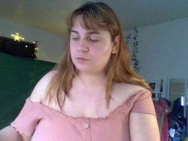 BustyPrincessLeila webcam