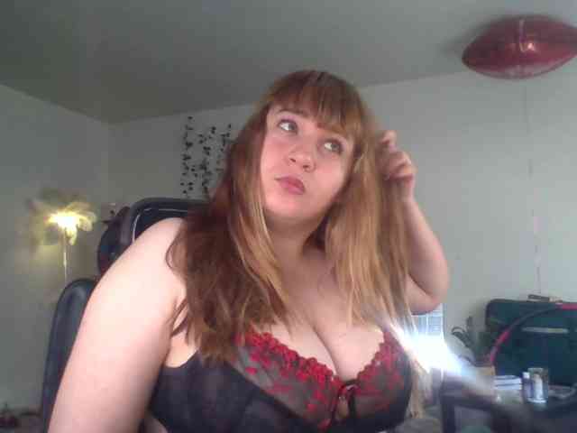 BustyPrincessLeila webcam