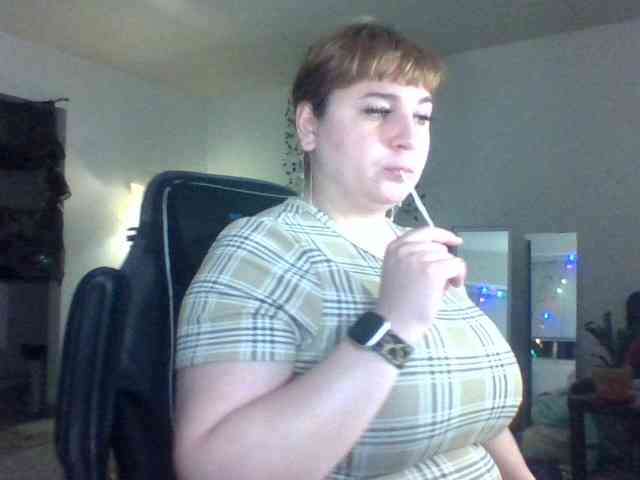 BustyPrincessLeila webcam