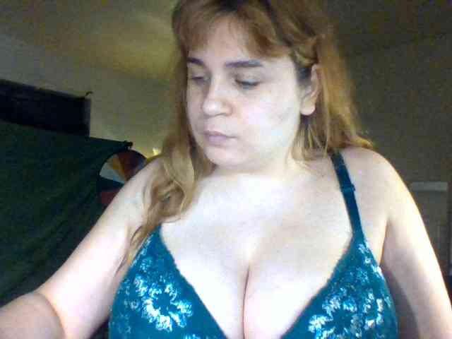 BustyPrincessLeila webcam