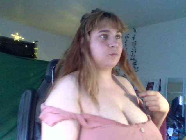 BustyPrincessLeila webcam