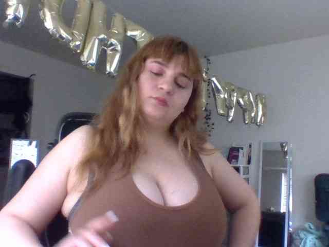 BustyPrincessLeila webcam