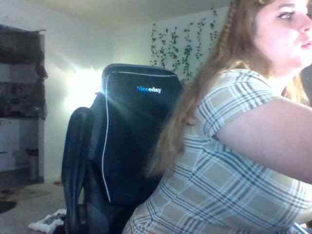 BustyPrincessLeila webcam