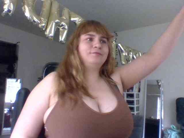 BustyPrincessLeila webcam