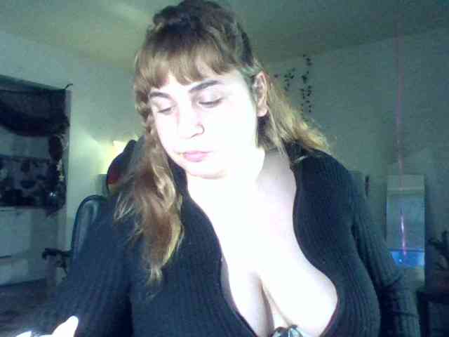 BustyPrincessLeila webcam