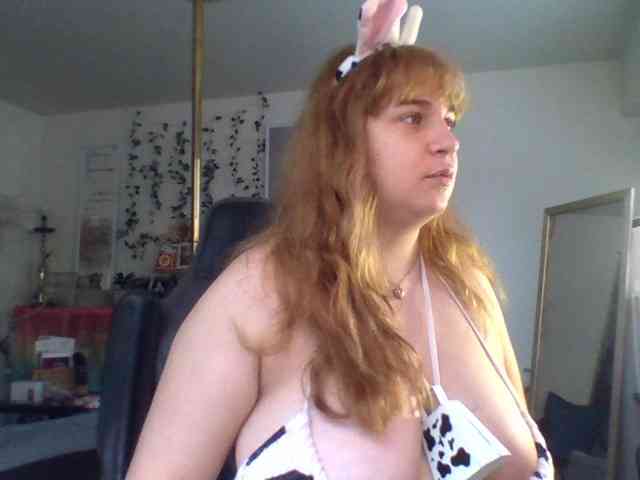 BustyPrincessLeila webcam