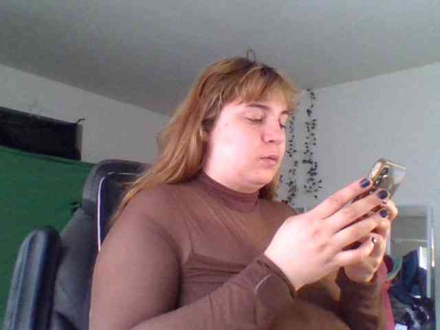 bustyprincesslei... Live Webcam on BongaCams