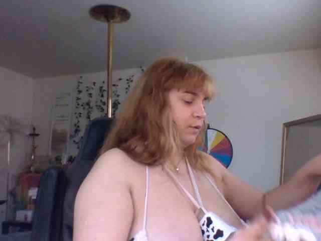 BustyPrincessLeila webcam