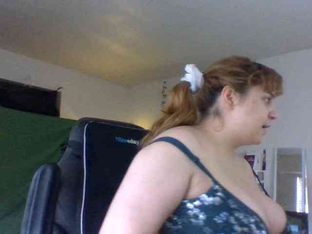 BustyPrincessLeila webcam