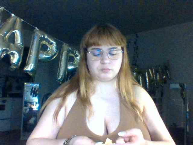 BustyPrincessLeila webcam