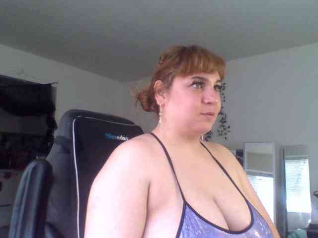 BustyPrincessLeila webcam
