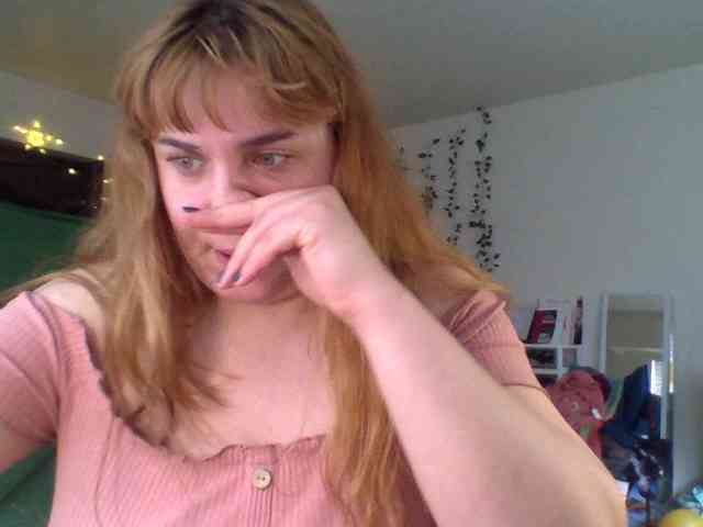 BustyPrincessLeila webcam