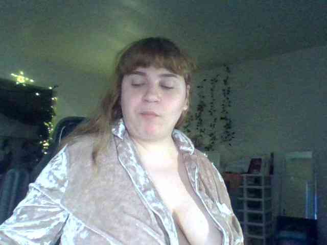 BustyPrincessLeila webcam