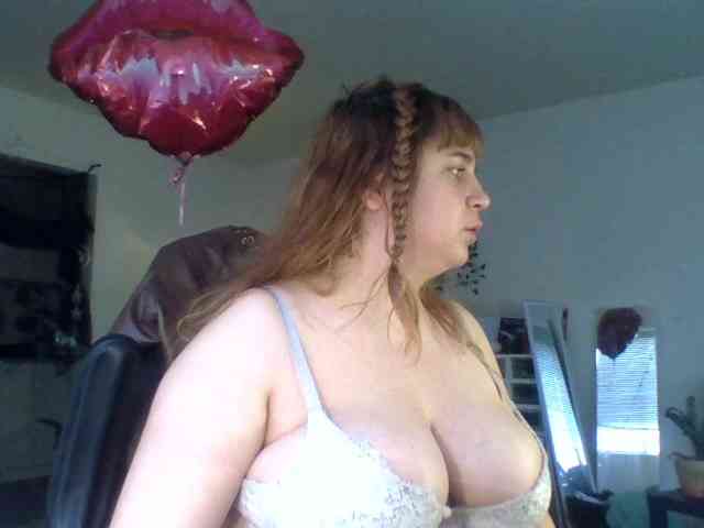 BustyPrincessLeila webcam