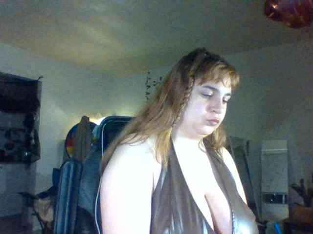 BustyPrincessLeila webcam