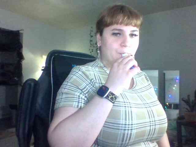 BustyPrincessLeila webcam