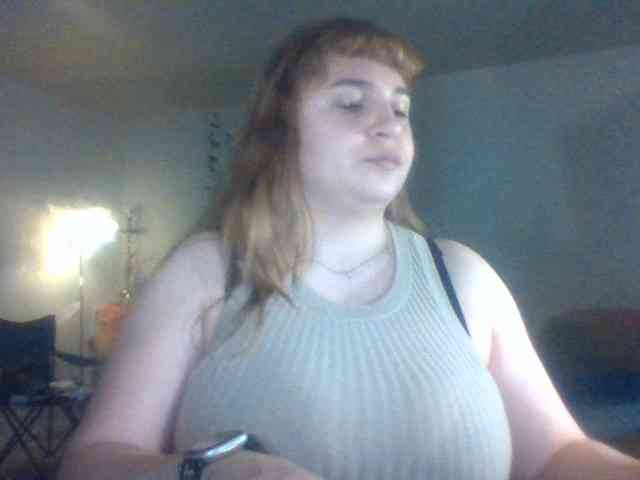 BustyPrincessLeila webcam