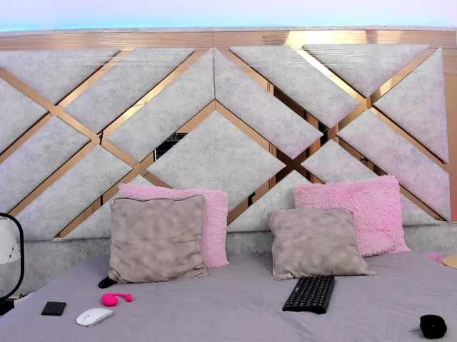 celestesderek's BongaCams show and profile