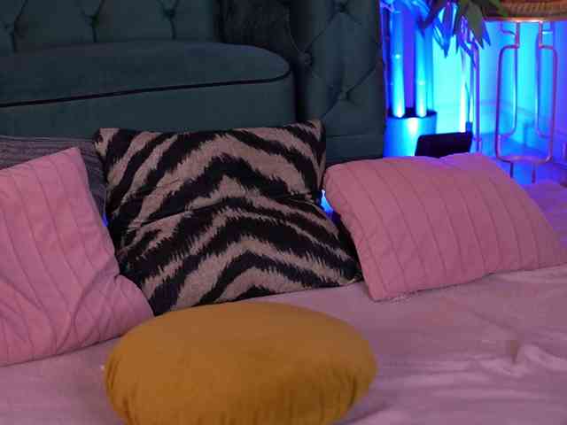 AlenaCapricious AlenaCapricious