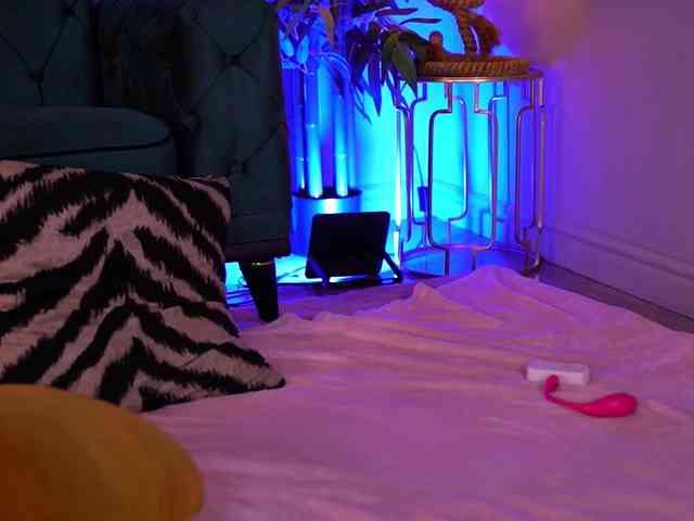 AlenaCapricious AlenaCapricious