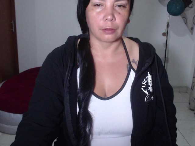 vivian-milf-paint webcam