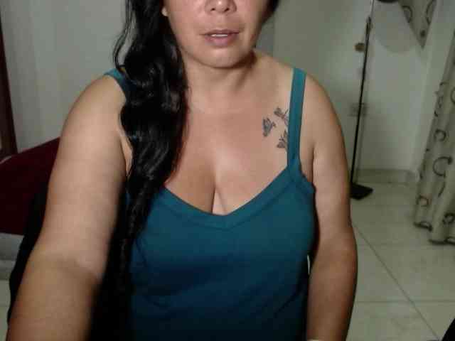 vivian-milf-paint webcam