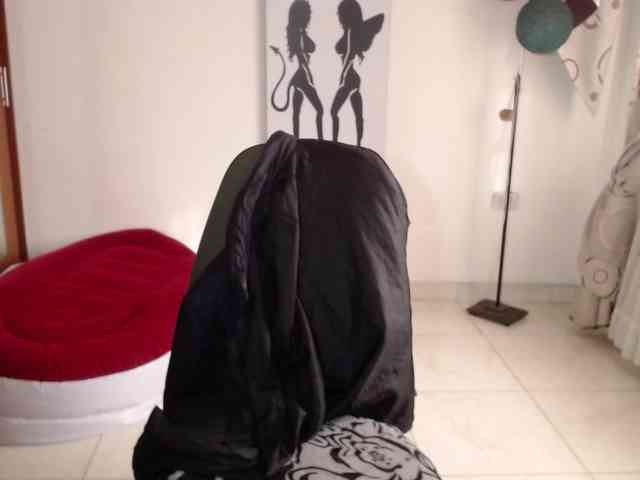 vivian-milf-paint webcam