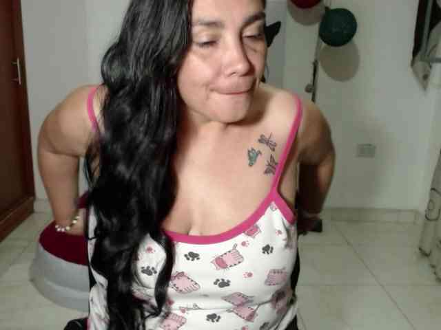 vivian-milf-paint webcam