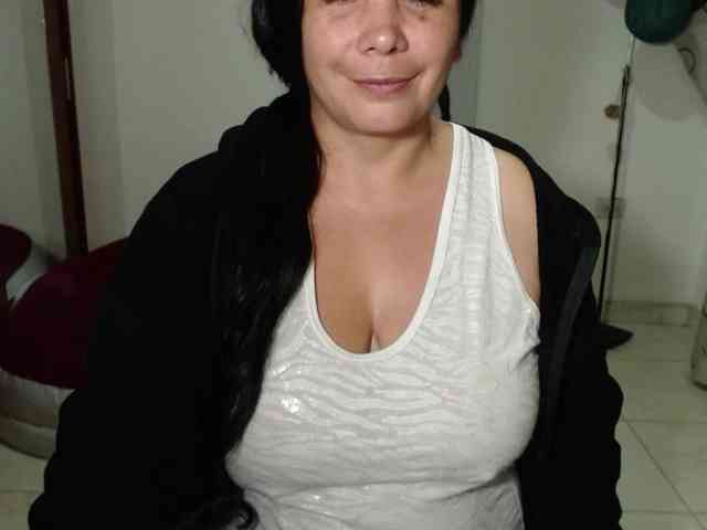 vivian-milf-paint webcam