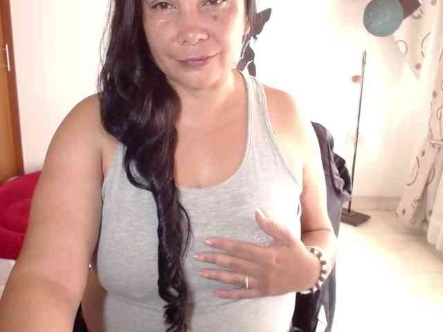 vivian-milf-paint webcam