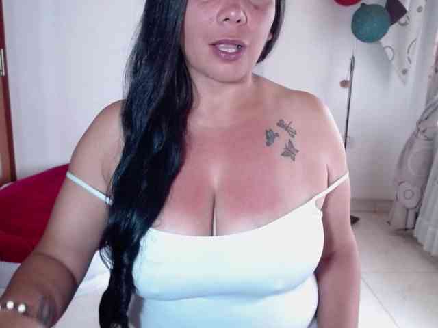 vivian-milf-paint webcam