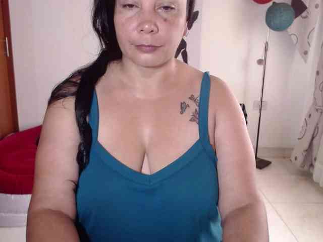 vivian-milf-paint webcam