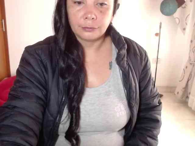 vivian-milf-paint webcam