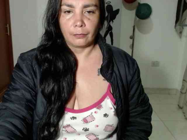 vivian-milf-paint webcam