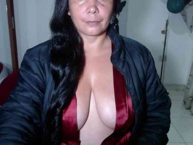 vivian-milf-paint webcam