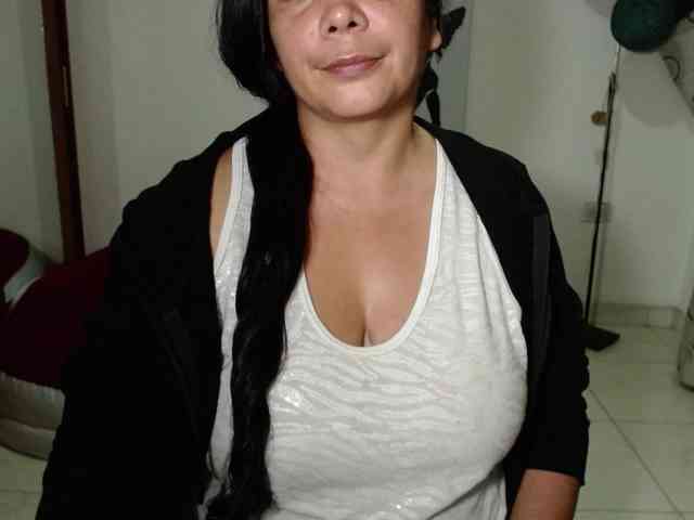 vivian-milf-paint webcam