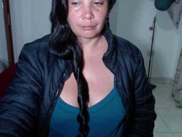 vivian-milf-paint webcam